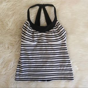 Lululemon • Workout top